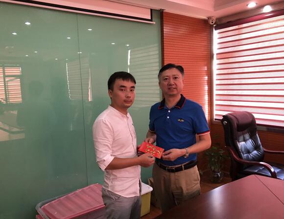 爱心传递 构建和谐—江西浩宇工程咨询有限公司开展向困难员工捐助活动