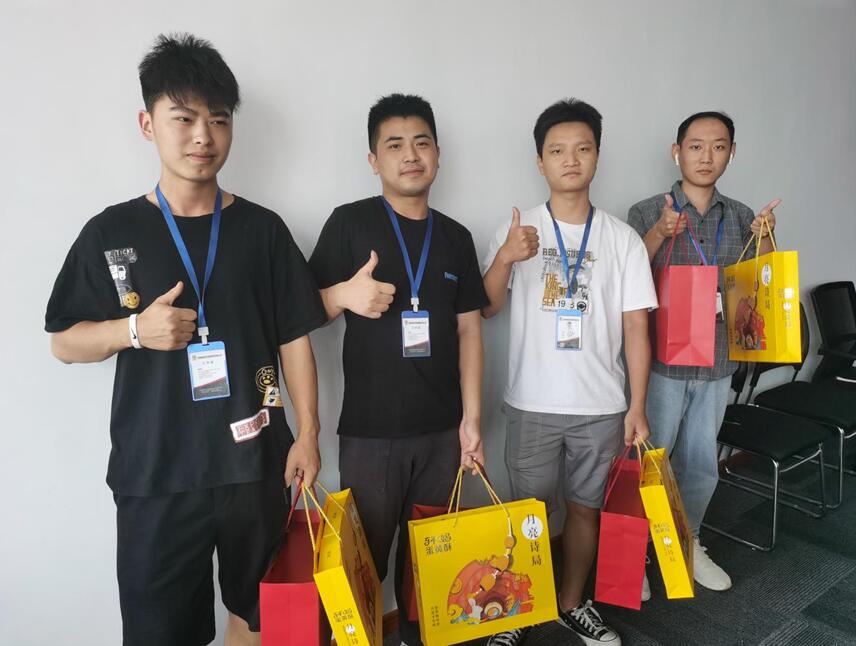 中邦通联项目管理集团为员工送上中秋礼品慰问