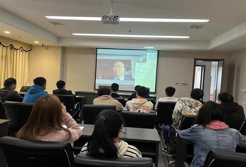 江西恒捷组织员工参加网络直播培训