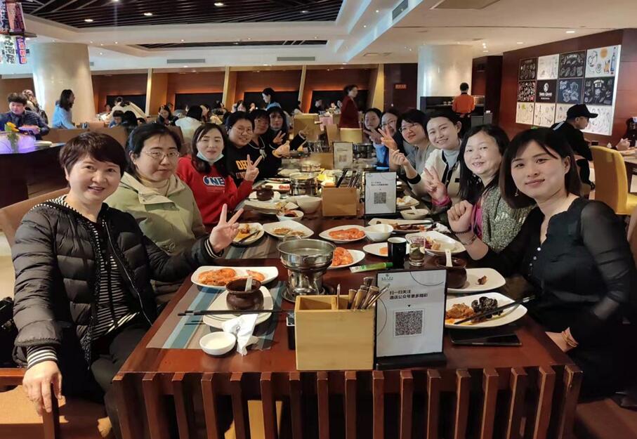 江西方正工程开展三八妇女节活动