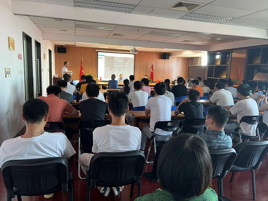 江西万隆中审公司组织员工业务培训