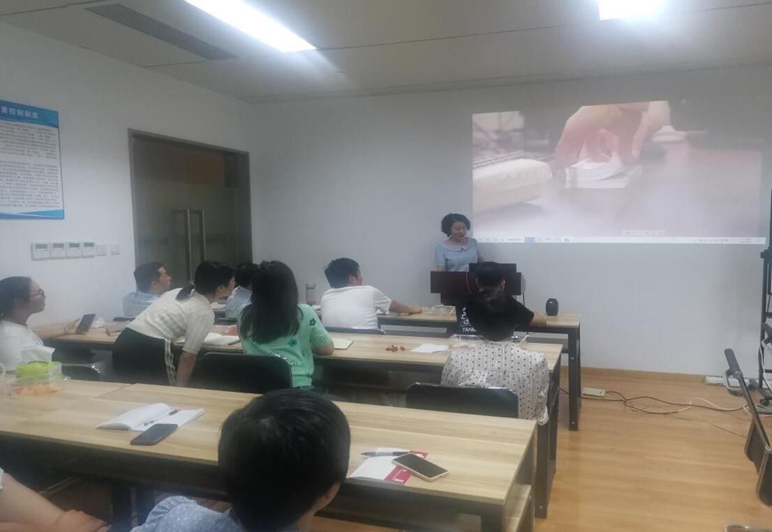 江西三泰公司组织员工廉洁教育学习