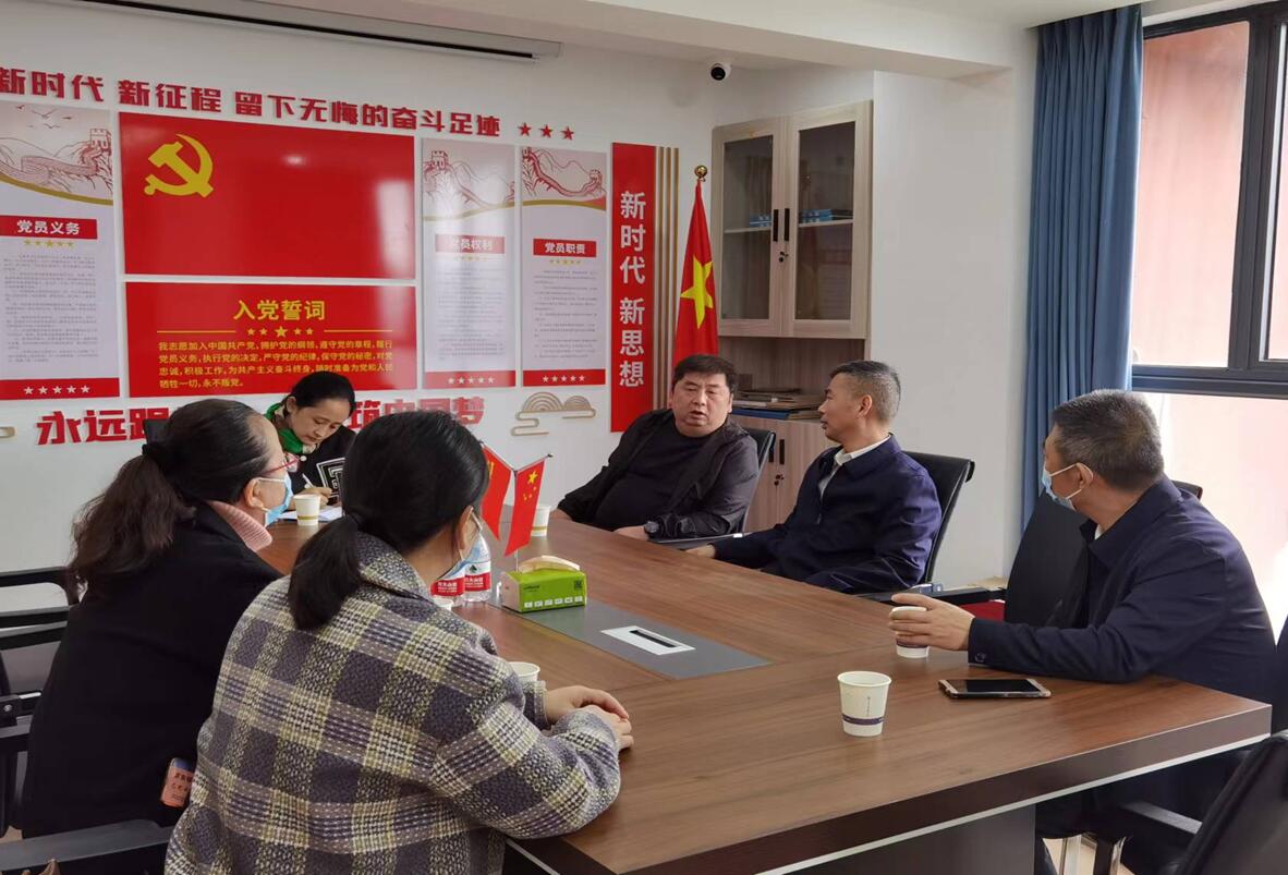 青山湖区政协领导一行人员走访江西中正公司