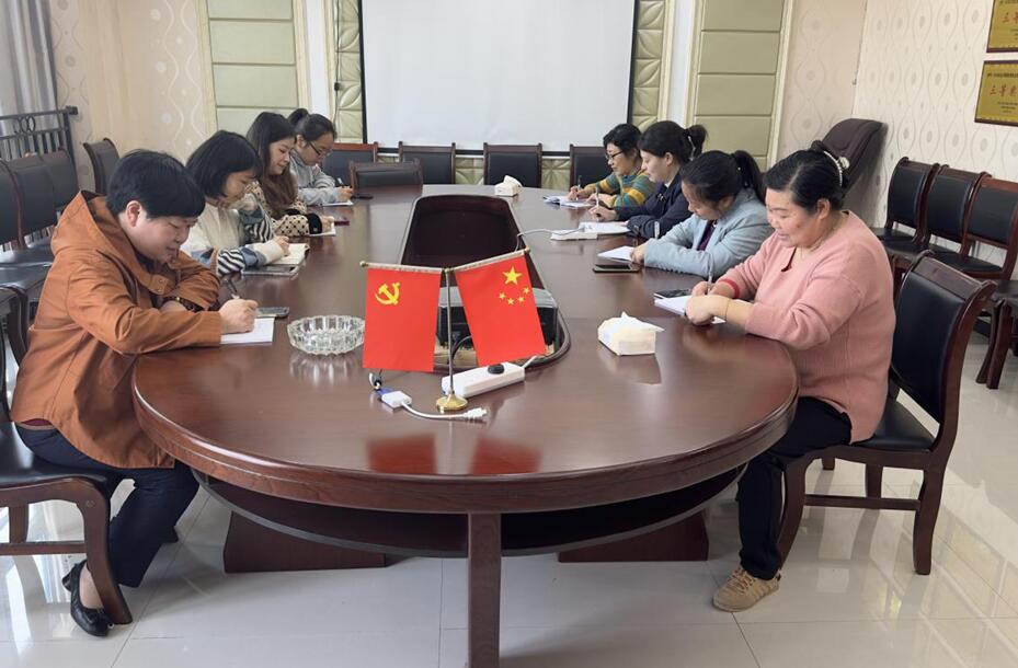 江西大信成新公司欢庆三八国际妇女节活动