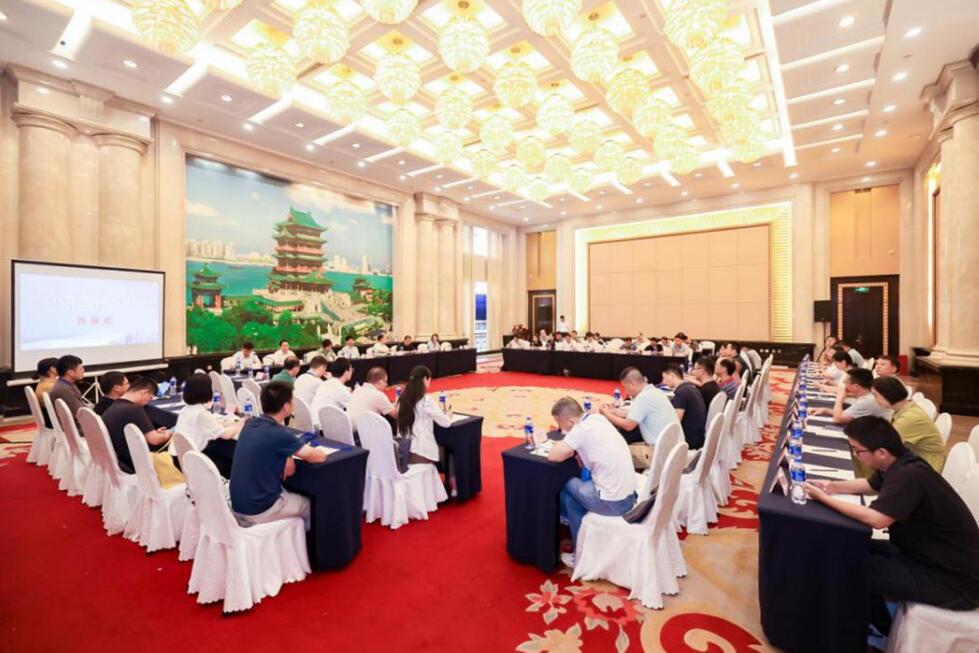 江西省城乡规划协会第三届理事会换届大会暨第四届理事会会员大会顺利召开