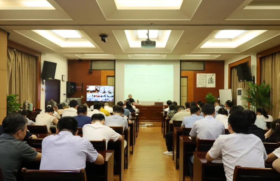 江招公司举办职工心理健康讲座