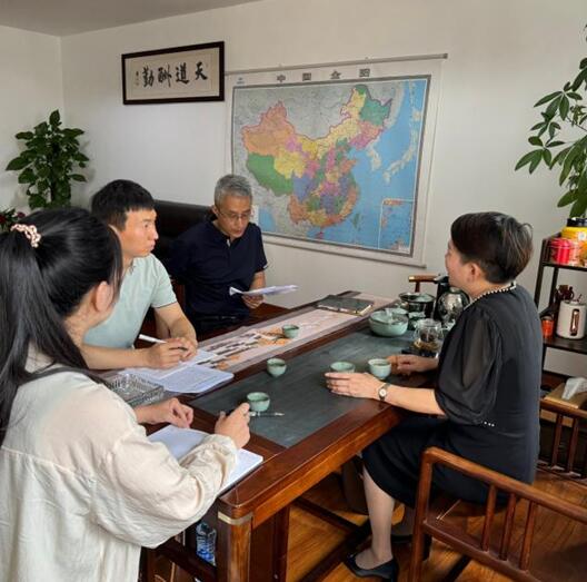 南昌高新区科经局副局长冯月洪一行莅临宝利恒走访调研