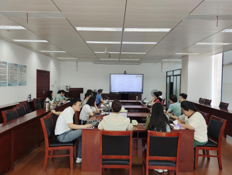 江西赣能组织召开年中工作会