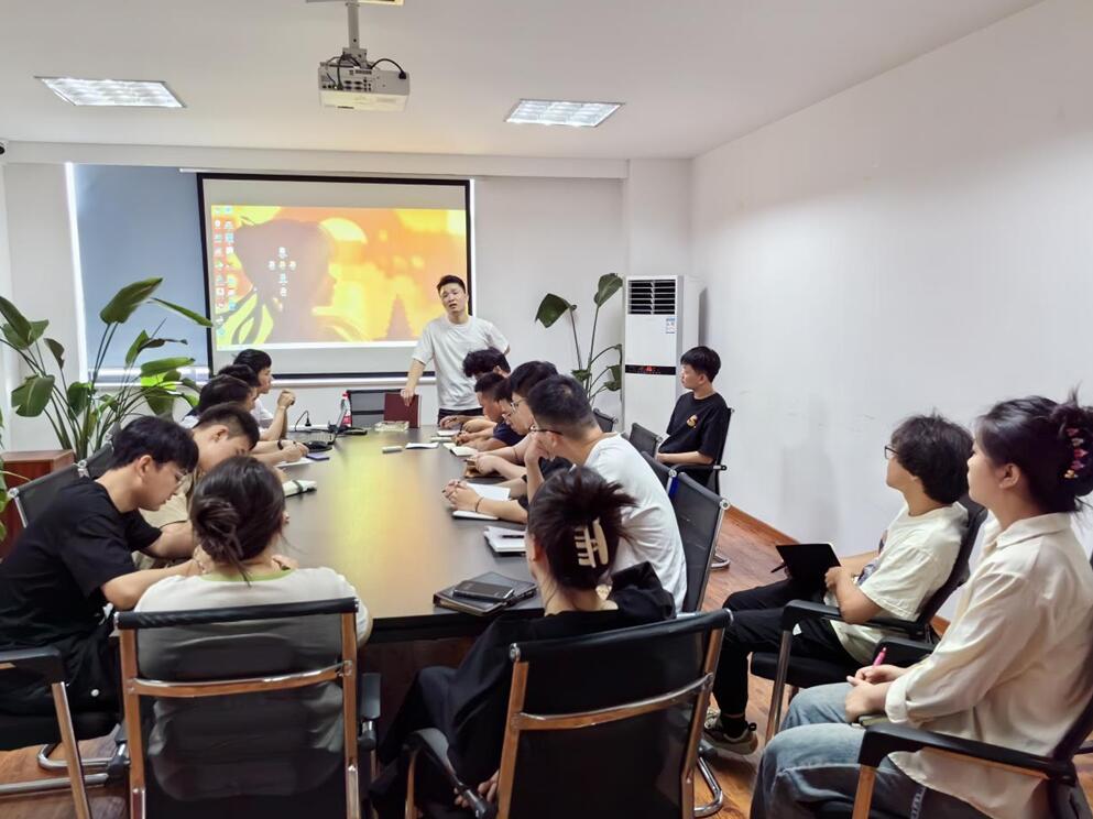 江西宝利恒公司召开年中总结会议