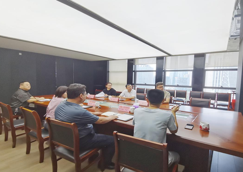 长天集团审计部总经理、江西省医投集团负责人、康养集团工程部主管等一行人员莅临鼎诚公司调研指导工作