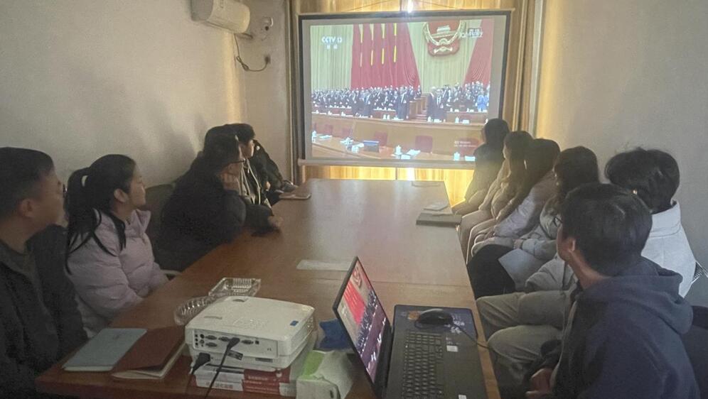 江西鑫华建公司开展 2025 年 “两会” 精神宣贯学习活动