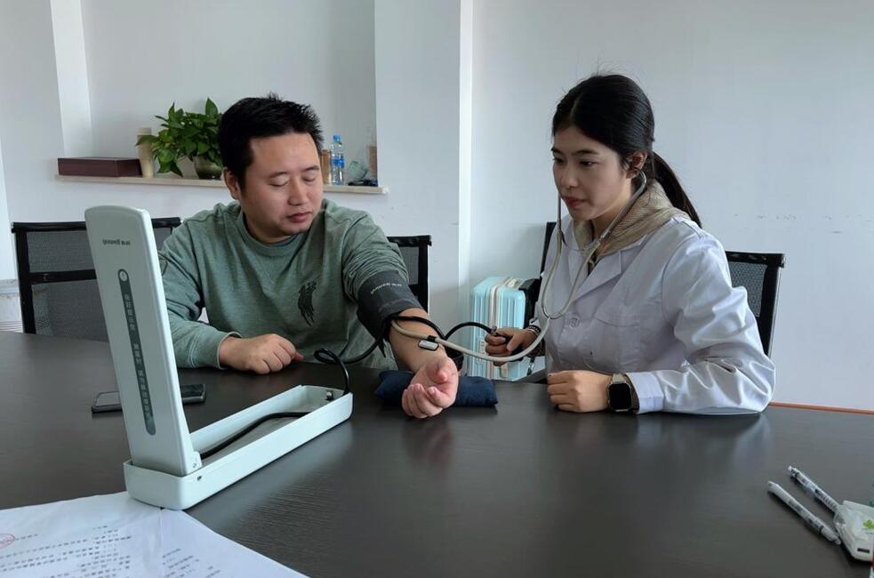 江西宝利恒公司开展员工健康理疗活动